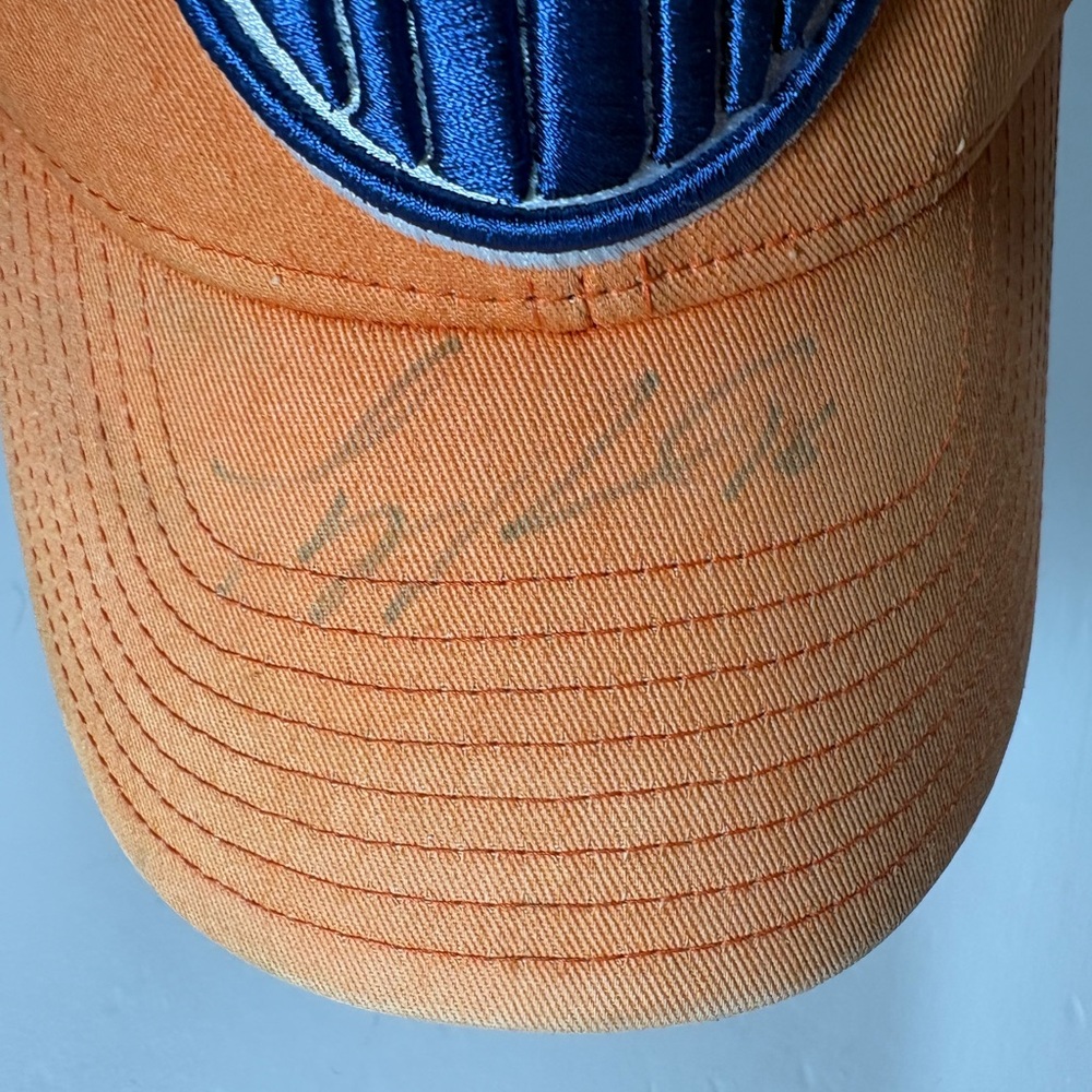 Edmonton Oilers "Hockey Talks" Autographed Hat – Kelly Buchberger - Picture 5 of 6